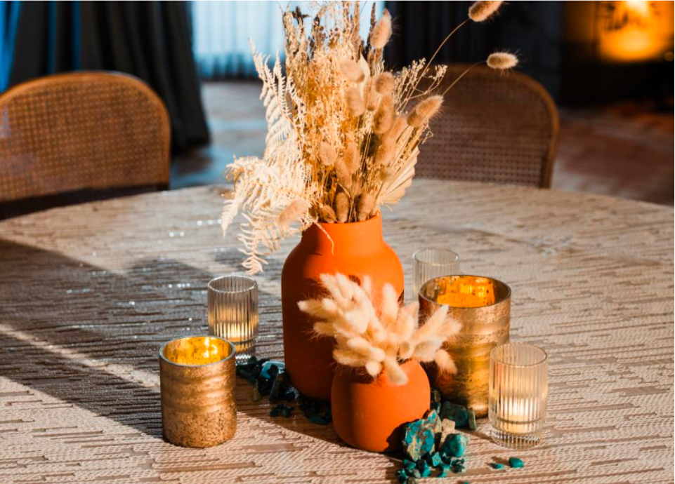 green hotel event arrangement